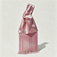 Pochette de soirée de luxe en satin avec pompon, sac à main en fausse soie pour femme, idéal pour mariage, mariée ou soirée