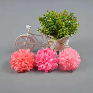 ดอกไม้ประดิษฐ์จากผ้าไหมลายดอกเบญจมาศพันชั้น สำหรับงานแต่งงาน งานอีสเตอร์ งานรับปริญญา งานประดิษฐ์ และงานตกแต่งต่างๆ ขายส่ง - Product Image 2