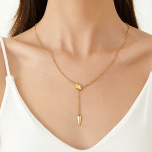 Nouveau design 2025 – Collier en acier inoxydable plaqué or PVD anti-ternissement pour femme – Vente en gros - Product Image 6