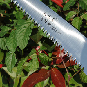 Lame de scie à main Kubo Shinryo 300 mm en acier durable pour le jardinage, la taille et l'aménagement paysager - Product Image 1