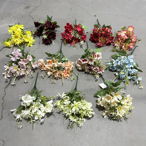 Bouquets de fleurs artificielles Yixuan en soie mélangée pour décorations de mariage - Product Image 2