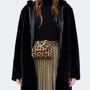 Sac banane en cuir avec imprimé léopard pour femme, Logo personnalisé, à la mode, féminin - Product Image 6