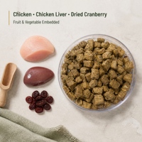Makanan Kucing Kering Tanpa Biji-bijian Tinggi Protein 38% Ayam Alami Cranberry Buah Sayuran Camilan Kucing Sehat