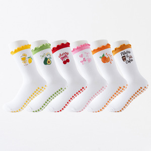 <span class=keywords><strong>Calcetines</strong></span> de Pilates Antideslizantes Personalizados con Agarre hasta la Pantorrilla para Mujer, Ideales para Entrenamiento, Deportes, Hospital, Barre, Yoga y Fitness - Product Image 2