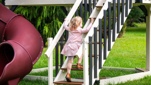 Attrezzatura per Parco Giochi all'Aperto per Bambini: Casetta in Legno con Altalena, Scivolo, Barre per Arrampicata e Parete da Arrampicata per Strutture Ricreative per Bambini - Product Image 4