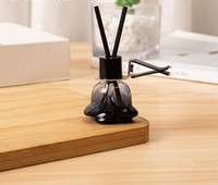 Diffuseur de parfum pour voiture 8 ml en verre noir avec bouchon et clip pour grille d'aération