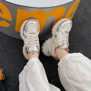 Chaussures de sport légères et confortables pour femme, style marche, en maille respirante, antidérapantes, collection automne-été 2026 - Product Image 4