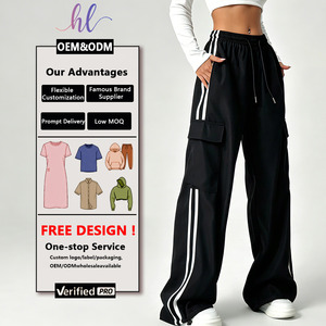 Pantaloni <span class=keywords><strong>Cargo</strong></span> Neri Streetwear con 2 Strisce - Pantaloni Antivento a Vita Elastica e Vestibilità Ampia per Donne - Product Image 1