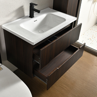 Ensemble de meuble-lavabo de salle de bain moderne en bois cannelé foncé, écologique, style ferme, avec armoire latérale haute et miroir LED nervuré mural, résistant à l'eau