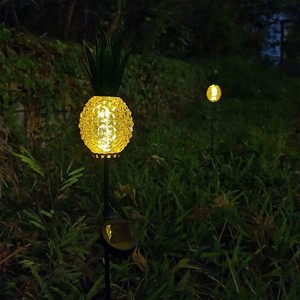Lampe solaire décorative d'extérieur en verre en forme d'ananas, alimentée par énergie solaire, résistante à l'eau, avec fonction marche/arrêt automatique - Product Image 1