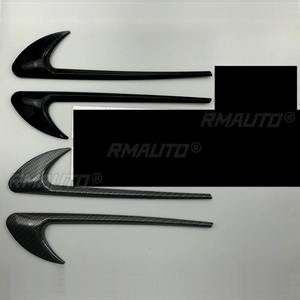 Pegatina para coche con efecto de fibra de carbono negro brillante, insignia 3D para Mercedes Benz Clase C, Clase E, E300L, C200L, E63, accesorios para coche, etiqueta lateral V8 - Product Image 6