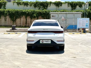 BYD Qin Plus DM-i 1.5 55KM Híbrido Enchufable Sedán Compacto CVT 2025 Usado con Conducción Inteligente, Versión Superior, LHD, Listo para Enviar - Product Image 4