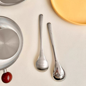 SFB109 Cuillère à café miniature en acier inoxydable durable pour enfants, cuillère ergonomique à long manche, petite cuillère pour la cuisine, le bar, le café, la vaisselle de table - Product Image 6