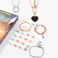 Calendrier de l'Avent de Noël 2026, boîte cadeau de bijoux, compte à rebours de 24 jours avec collier, bracelet, boucles d'oreilles, ensemble de bijoux DIY pour femmes