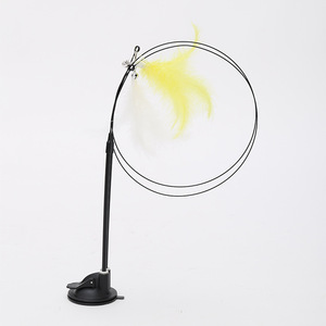 Jouet pour chat à double ventouse avec plume pour jouer en intérieur et s'amuser soi-même - Product Image 5