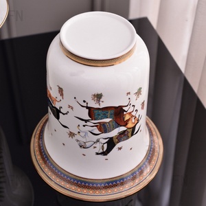 European <b>Retro</b> Ceramic Tabletop Vase Light Luxury Fashion Design Eco-Friendly Home <b>Decor</b> for Hotel Banquet Hall - Product Image 2