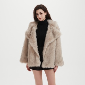 Manteau mi-long en fausse fourrure pour femme, veste chaude d'hiver en fourrure artificielle, manteau élégant à col en fourrure de renard pour la vente en gros - Product Image 4
