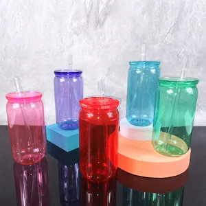यूएसए वेयरहाउस बीपीए फ्री जेली पारदर्शी रंगीन ऐक्रेलिक स्पष्ट कप जेली 16 ऑउंस प्लास्टिक कैन स्ट्रॉ और पीपी ढक्कन के साथ