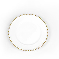 Assiettes de présentation rouges élégantes avec bordure perlée dorée, en plastique, à bords festonnés, pour service de table lors de mariages, restaurants et événements