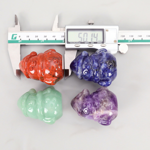 Bán Buôn Tinh Thể Tự Nhiên Giáng Sinh Người Tuyết 2 Inch Tay Khắc Mini Pha Lê Thủ Công Mỹ Nghệ Chữa Bệnh Đá Quý Cho Trang Trí Nội Thất Món Quà - Product Image 5