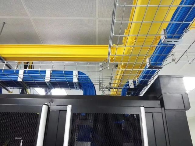 Custom-sized cable trays for computer room wiring, utility tunnels, data centers, and industrial workshops
