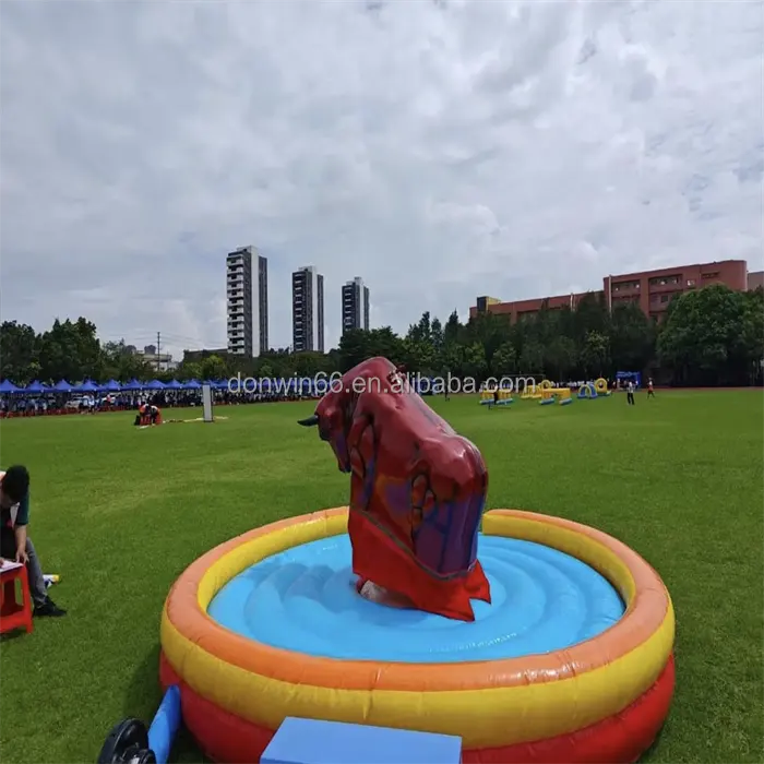 Jogo interativo para ambientes internos e externos, jogo de touro mecânico, jogo esportivo louco, touro inflável para parque, carnaval e publicidade