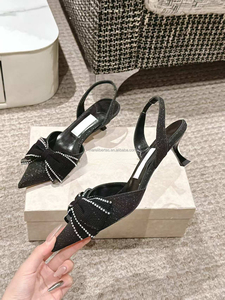 Sandalias de Tacón de Aguja con Lazo y Diseño de Ojo de Gato de la Marca JimmysChoos, de Cuero Genuino, con Cristales Importados, de Venta Caliente - Product Image 2