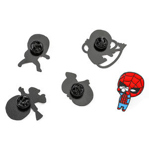 Épingles de personnage de <span class=keywords><strong>film</strong></span> <span class=keywords><strong>Spider</strong></span> <span class=keywords><strong>Man</strong></span> de dessin animé créatif, broche en alliage d'émail de super-héros, accessoires d'insigne en métal de mode - Product Image 5
