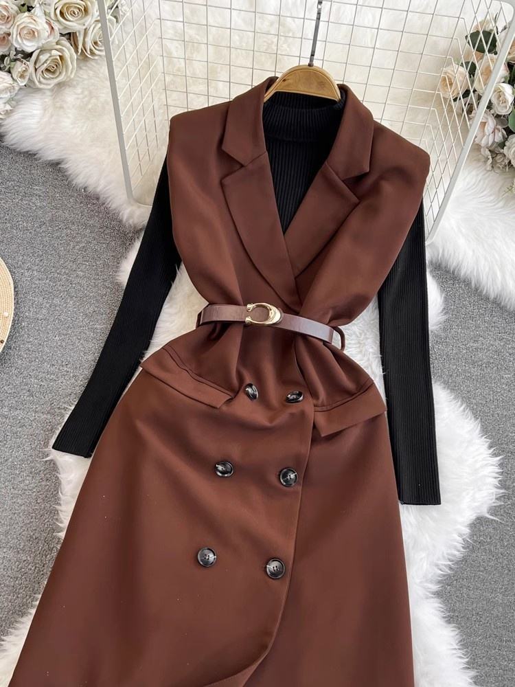 Base nera + abito marrone