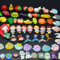 En gros, Cabochons à dos plat en résine, motifs floraux, mignons et créatifs, style dessin animé, pour la création de bijoux DIY, accessoires pour ongles, cheveux, sacs et tasses