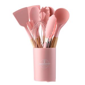 بسعر المصنع مجموعة أدوات مطبخ ملونة 12 قطعة ، أواني سيليكون من الفولاذ المقاوم للصدأ ، مقبض خشبي للمطبخ المنزلي - Product Image 1