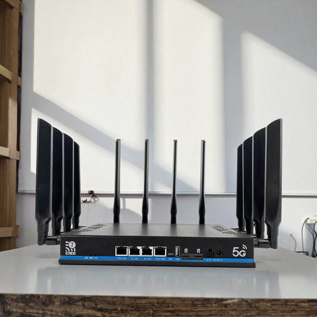 WiFi 7 Tri-Band Mesh Router 5G NA/NSA Support 802.11BE 4x4 MU-MIMO 3 LAN Ports Enterprise Use
