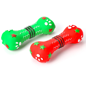 Fábrica al por mayor precio bajo plástico rojo verde masticar Molar cachorro juguetes interactivos en forma de hueso pata imprimir vinilo chirriante juguetes para perros - Product Image 2