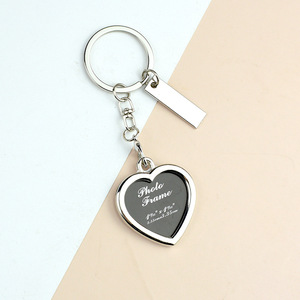 <span class=keywords><strong>Mini</strong></span> khung ảnh <span class=keywords><strong>Keychain</strong></span> với tên tùy chỉnh logo kim loại Craft Key <span class=keywords><strong>Ring</strong></span> cho khuyến mại quà lưu niệm phụ kiện - Product Image 4