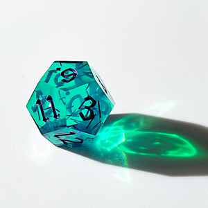 Dé à bords tranchants Warhammer Deborah Ann Woll d & d simulateur de table d & d Witchlight carnaval chandlekeep mystère - Product Image 5