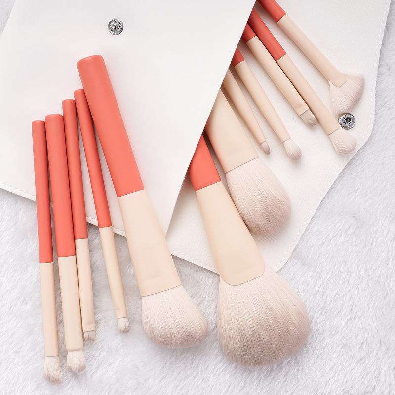 New Portable Travel Makeup Brush Set