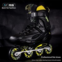 Patins à roues alignées Freestyle fantaisie EVA semelle intermédiaire pour adultes hommes et femmes chaussures de patin à roulettes clignotantes