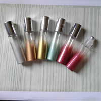 Bestseller 6ml 10ml Farbige Mattglas-Flasche mit Stahl-Glasroller und Gebürsteter Aluminiumkappe