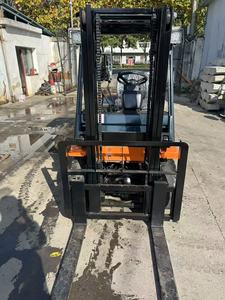 الأكثر مبيعًا: رافعة شوكية ديزل بمحرك إيسوزو/شينتشاي، حمولة 2 طن، 3 طن، 5 طن، 8 طن، 10 طن - Product Image 2