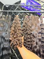 Lots de Cheveux Humains Bruts Non Traités en Gros – Fournisseur de Cheveux Indiens Bouclés avec Cuticules Alignées – Grade 15A Cheveux Indiens Bruts
