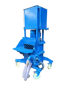 Travaux de construction, réservoir d'eau autonome, alimentation intégrée, mélangeur. Capacité du réservoir d'eau : 136L. Capacité de stockage de la boue : 250L - Product Image 2
