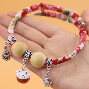 <span class=keywords><strong>Collier</strong></span> <span class=keywords><strong>anti</strong></span>-<span class=keywords><strong>puces</strong></span> et <span class=keywords><strong>anti</strong></span>-tiques élégant et luxueux 2026 pour animaux de compagnie, réglable, pour chiens et chats, printemps, extérieur, OEM ODM - Product Image 2