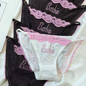 Nouvelle tendance de <span class=keywords><strong>la</strong></span> mode filles glace soie noir rose avec dentelle un mot avec strass <span class=keywords><strong>culotte</strong></span> sexy soyeuse dopamine - Product Image 2