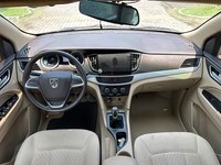 Voitures d'occasion Baojun 730 MPV Mini-fourgon LHD Manuelle Traction avant Essence 7 places Faible kilométrage Sans accident Exportation 2016 2017