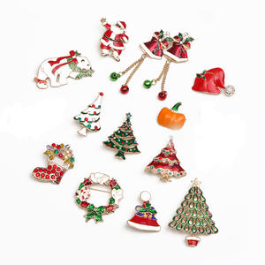 批发圣诞系列压铸金属工艺品徽章胸针动漫闪光软硬定制珐琅圣诞 - Product Image 3