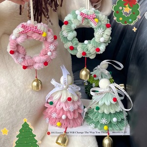 Decorazione Natalizia Fai-da-Te: Bastoncini Intrecciati per Albero di Natale, Campanelle in Plastica per Auto e Porte - Product Image 1