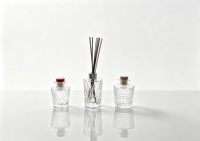 Bouteille diffuseur de parfum en verre de luxe à texture diamantée 100ml 150ml 200ml, flacon décoratif vide pour aromathérapie avec bâtonnets en rotin