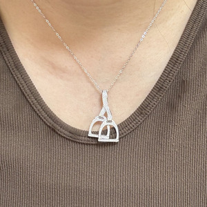 Accesorio <span class=keywords><strong>de</strong></span> joyería ecuestre 925 plata esterlina circón cúbico diamante CZ ecuestre doble caballo estribo colgante encanto collar - Product Image 3