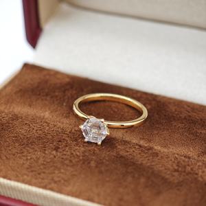 Bague de fiançailles UM Jewelry en or massif 18 carats avec diamant de laboratoire, sertie de griffes, pour unisexe/hommes/femmes, idéale pour le quotidien, les fêtes et les mariages - Product Image 5