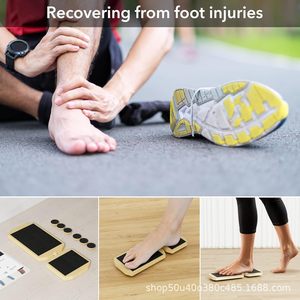 Planche d'équilibre en bois pour étirements des pieds, entraînement de la force de la cheville, exercices de yoga, design moderne et simple - Product Image 5